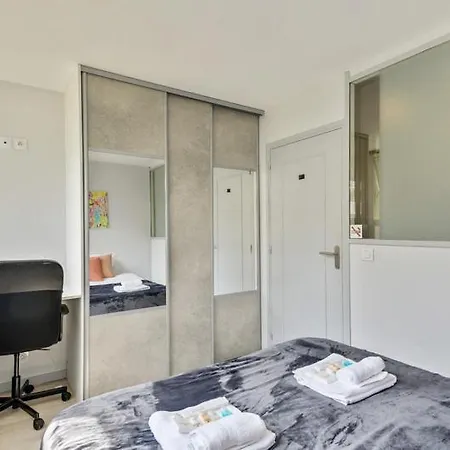 232 Shanghai Concept In Apartment Paris